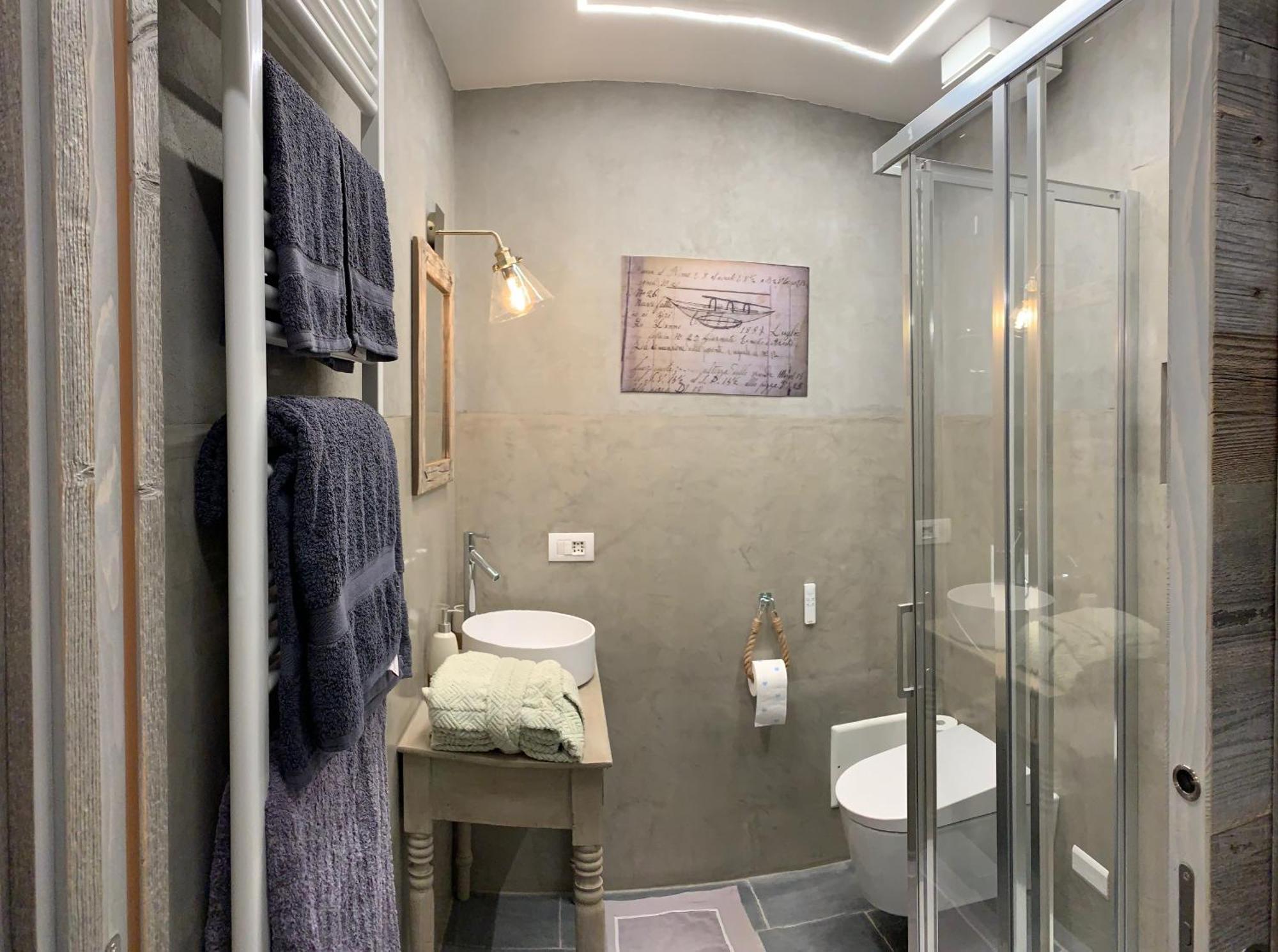 Al Molo 5 - Margaritaville Oliveto Lario Экстерьер фото